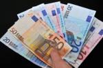 Bijstand aan mensen die in de moeilijkheidsg